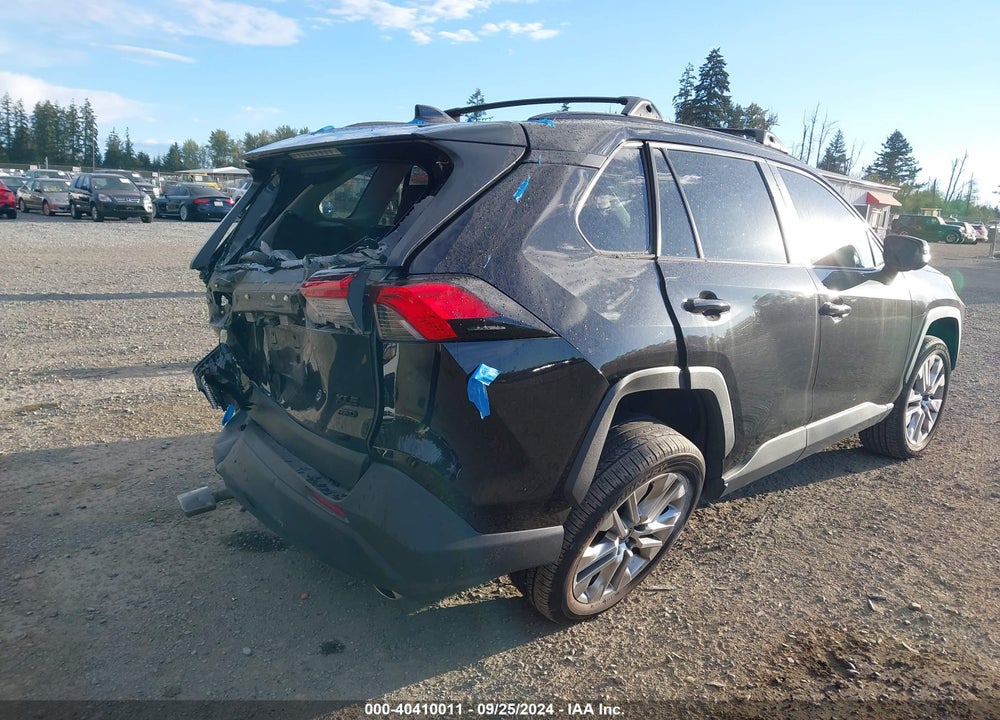 2022 TOYOTA RAV4 XLE PREMIUM VIN: 2T3A1RFV2NC285913
