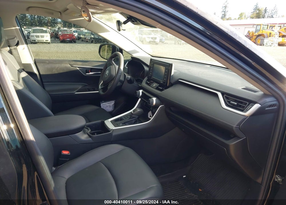 2022 TOYOTA RAV4 XLE PREMIUM VIN: 2T3A1RFV2NC285913