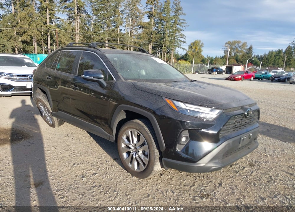 2022 TOYOTA RAV4 XLE PREMIUM VIN: 2T3A1RFV2NC285913
