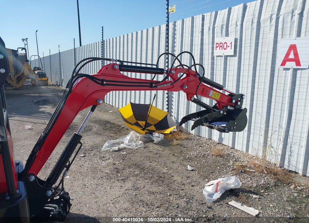 2024 KUBOTA 1 TON FORKLIFT VIN: 3899781