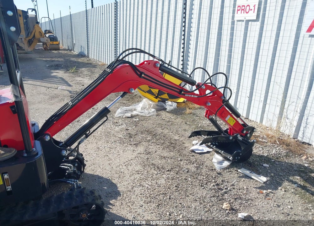 2024 KUBOTA 1 TON FORKLIFT VIN: 3899781