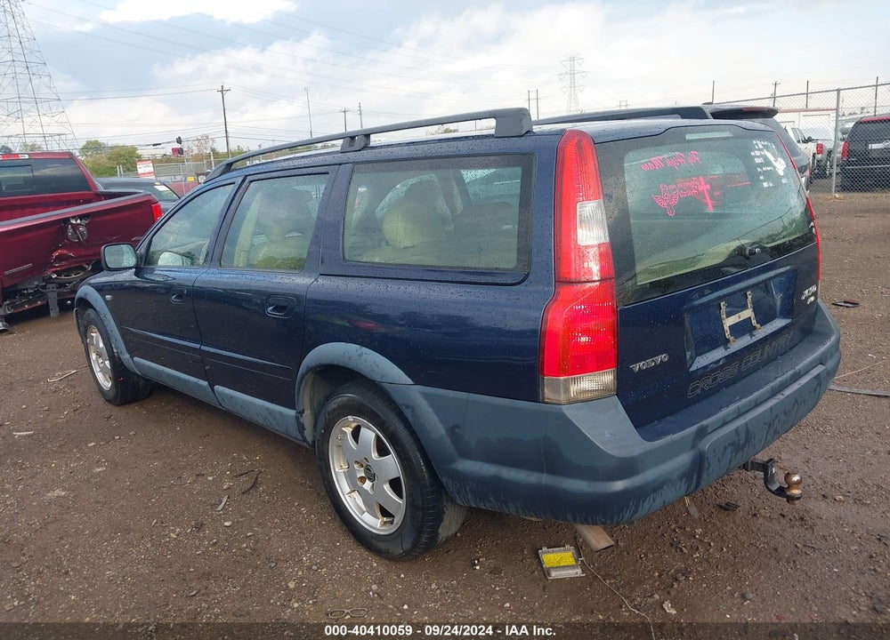 2004 VOLVO XC70 2.5T VIN: YV1SZ59H241163912