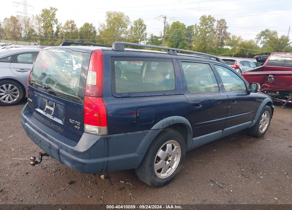 2004 VOLVO XC70 2.5T VIN: YV1SZ59H241163912
