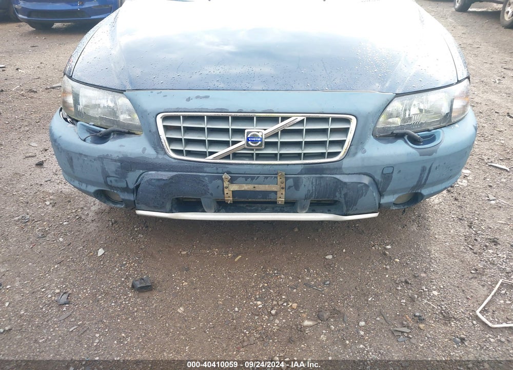 2004 VOLVO XC70 2.5T VIN: YV1SZ59H241163912
