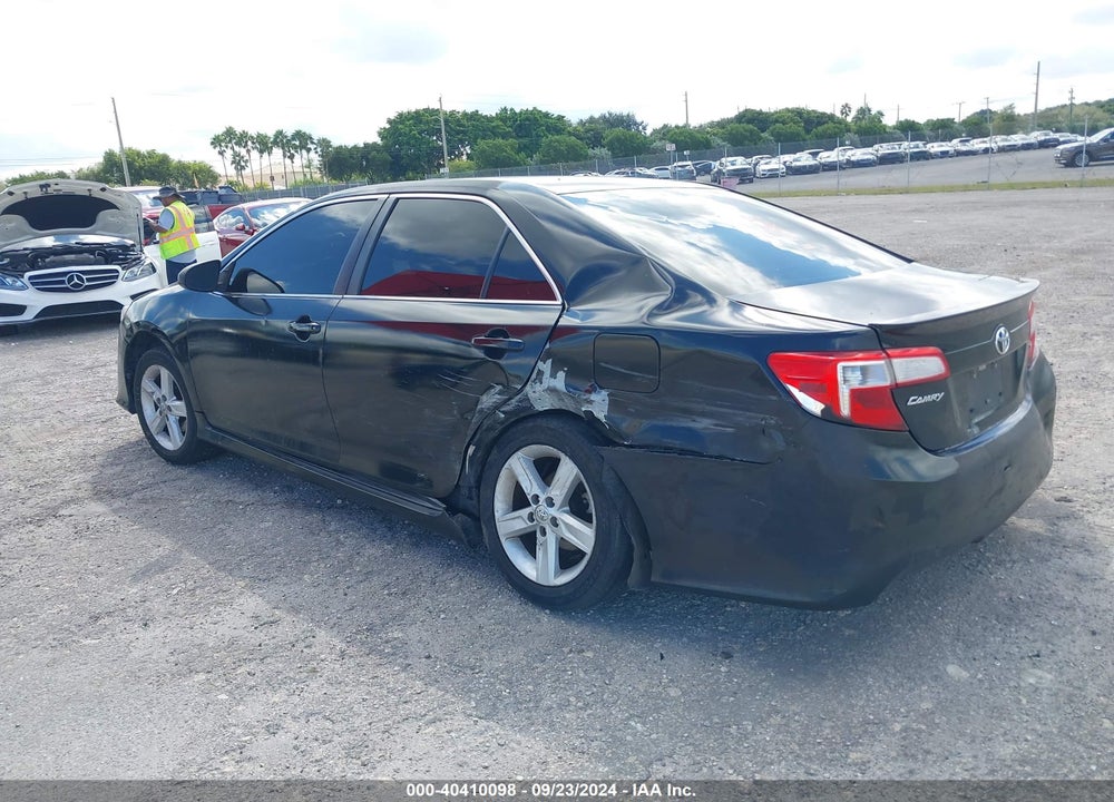 2013 TOYOTA CAMRY SE VIN: 4T1BF1FK6DU258703