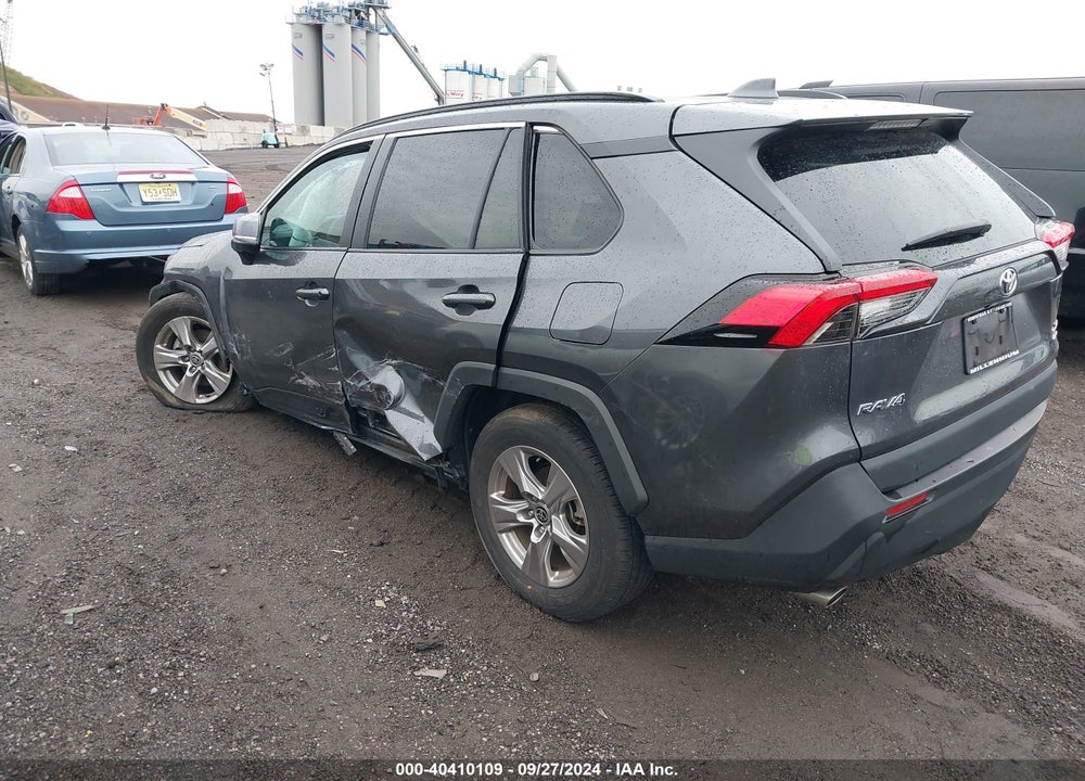 2022 TOYOTA RAV4 XLE VIN: 2T3P1RFV0NW314690