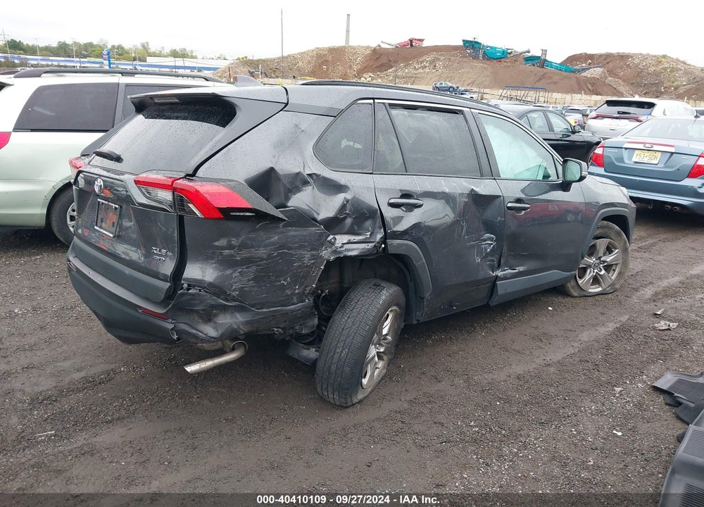 2022 TOYOTA RAV4 XLE VIN: 2T3P1RFV0NW314690