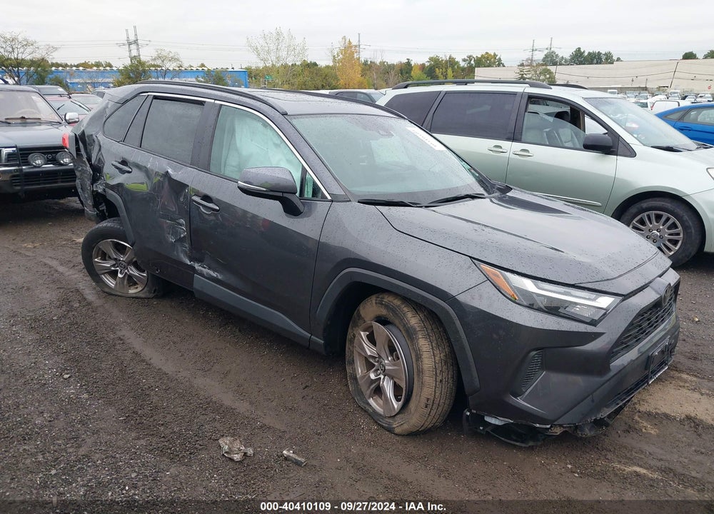 2022 TOYOTA RAV4 XLE VIN: 2T3P1RFV0NW314690