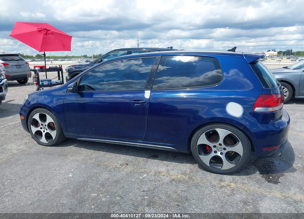 2011 VOLKSWAGEN GTI 2-DOOR AUTOBAHN VIN: WVWFV7AJ8BW105977