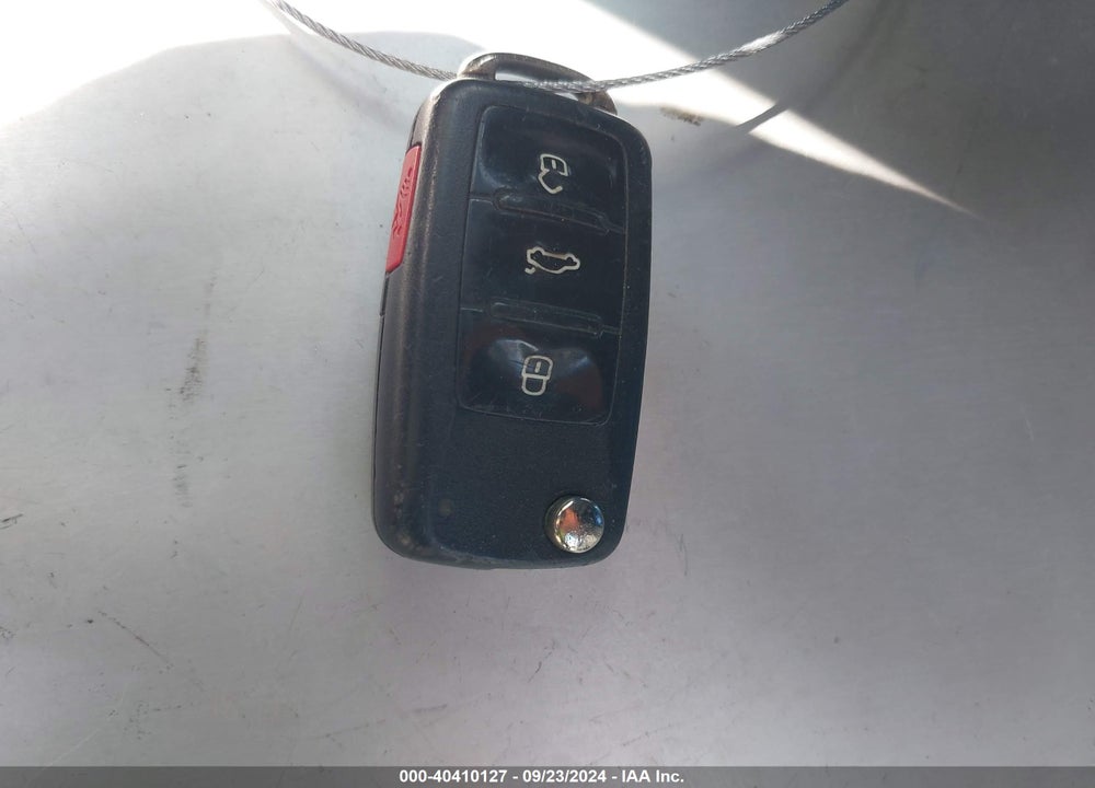 2011 VOLKSWAGEN GTI 2-DOOR AUTOBAHN VIN: WVWFV7AJ8BW105977