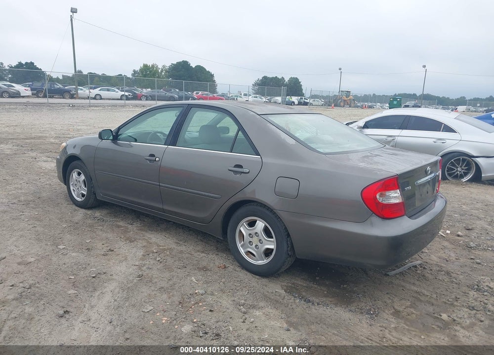 2003 TOYOTA CAMRY LE VIN: 4T1BF32K03U561797