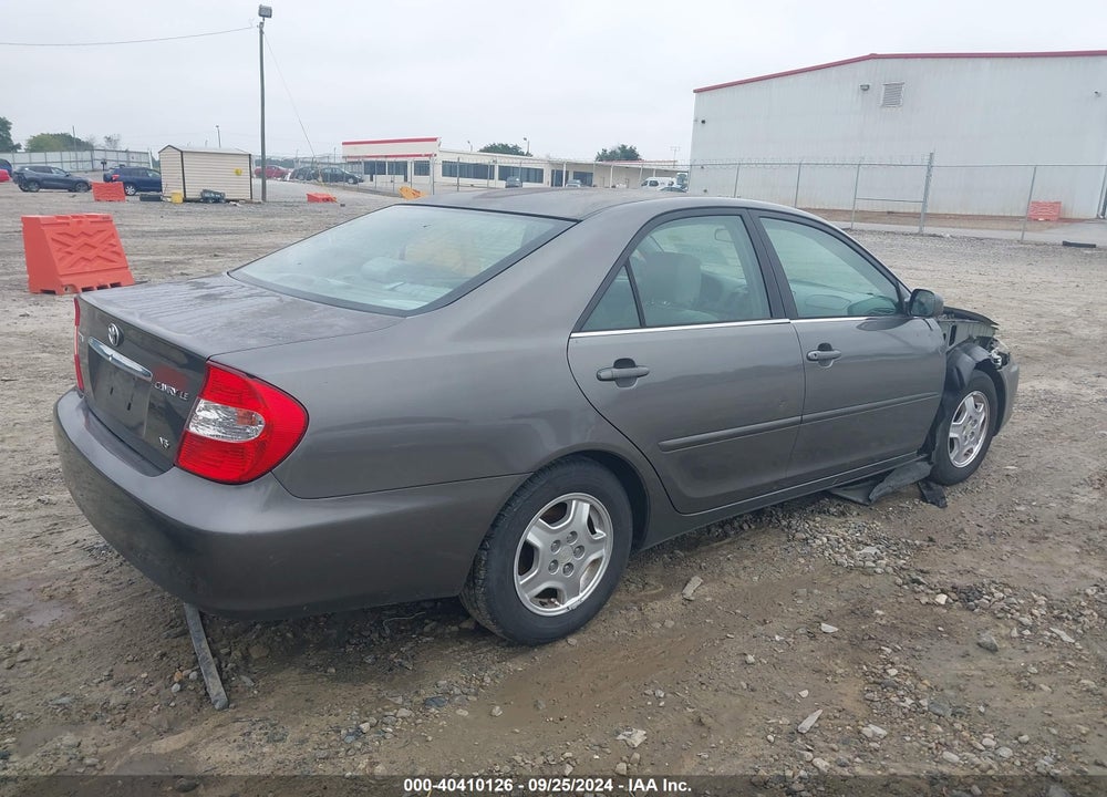 2003 TOYOTA CAMRY LE VIN: 4T1BF32K03U561797