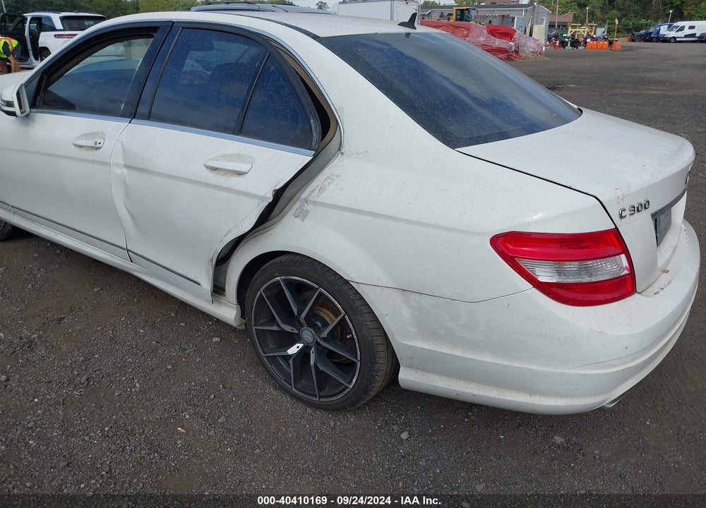 2010 MERCEDES-BENZ C 300 VIN: WDDGF8BB6AF451786