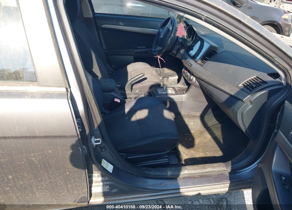 2008 MITSUBISHI LANCER DE/ES VIN: JA3AU26UX8U030222
