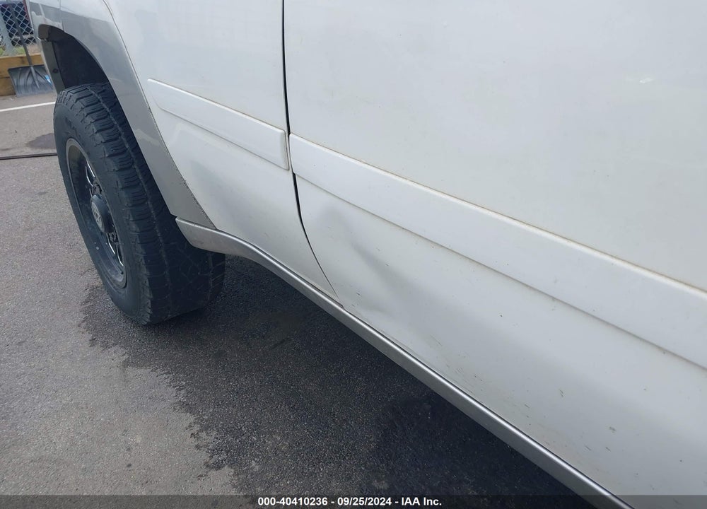 2007 CHEVROLET TRAILBLAZER LT VIN: 1GNDT13S772304248