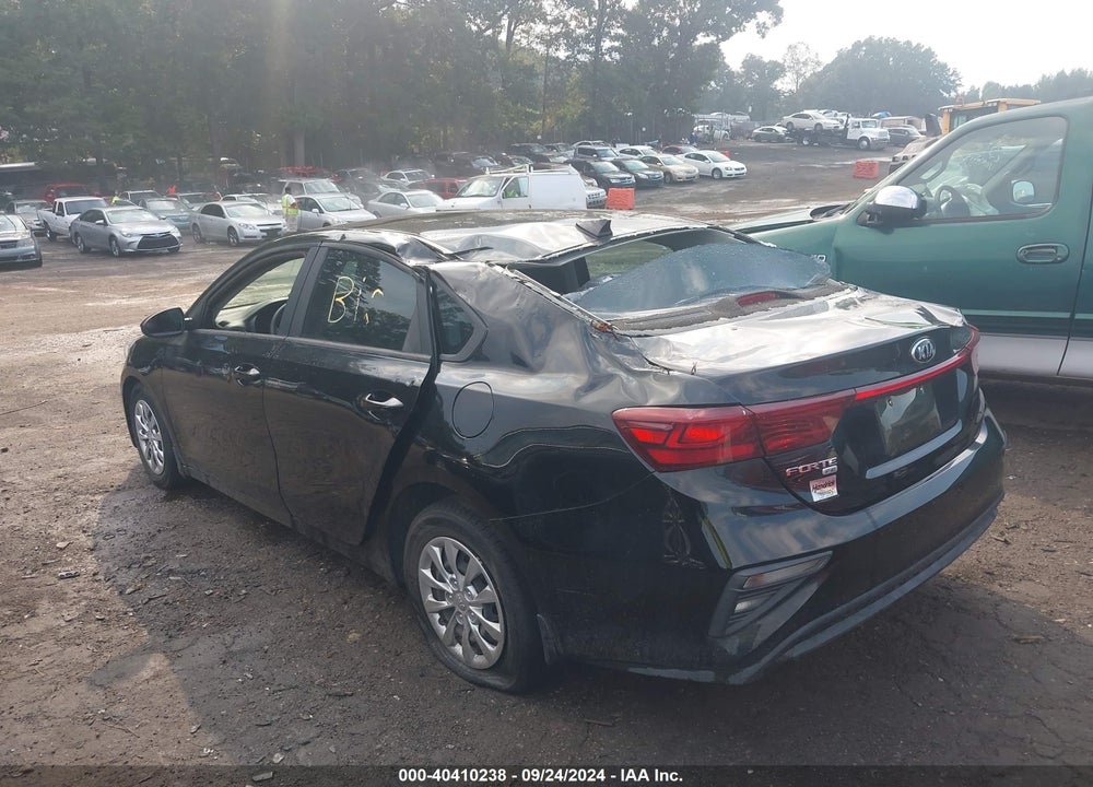 2021 KIA FORTE VIN: 3KPF24AD3ME299395