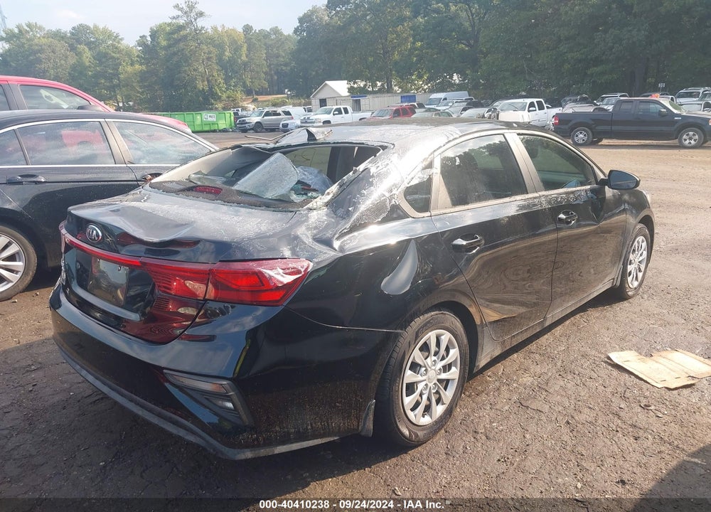 2021 KIA FORTE VIN: 3KPF24AD3ME299395