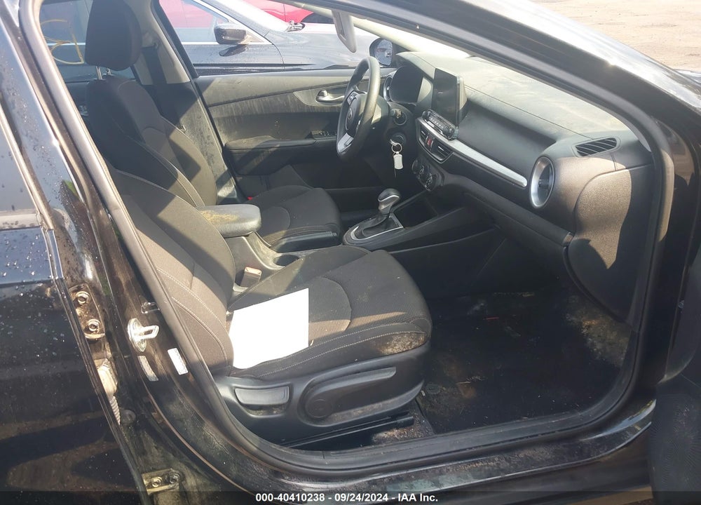 2021 KIA FORTE VIN: 3KPF24AD3ME299395