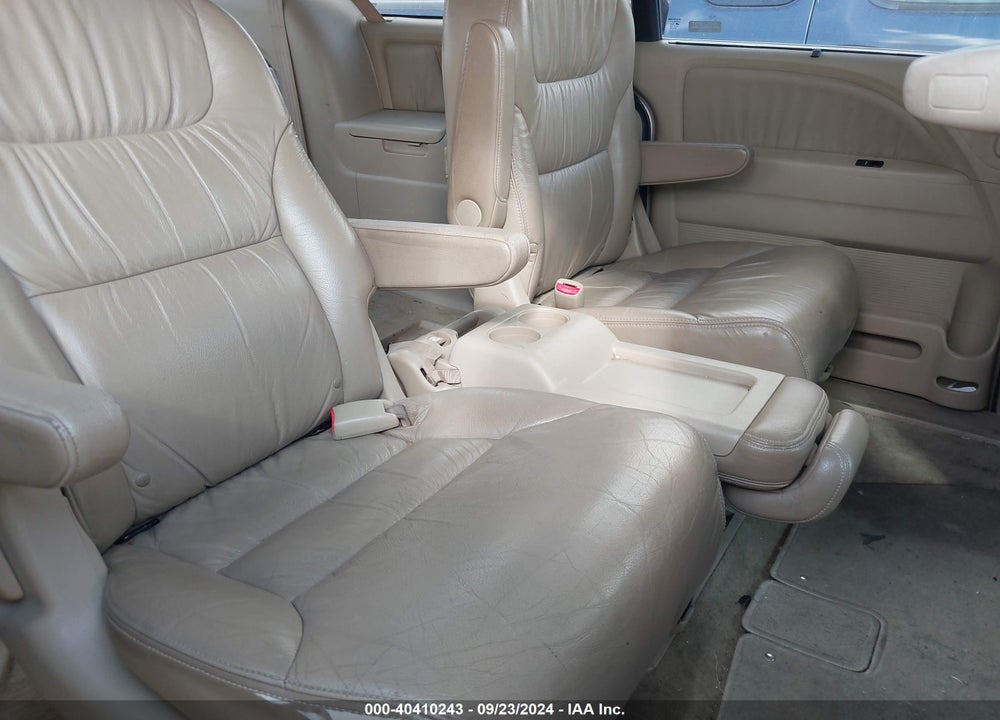 2008 HONDA ODYSSEY EX-L VIN: 5FNRL387X8B400548