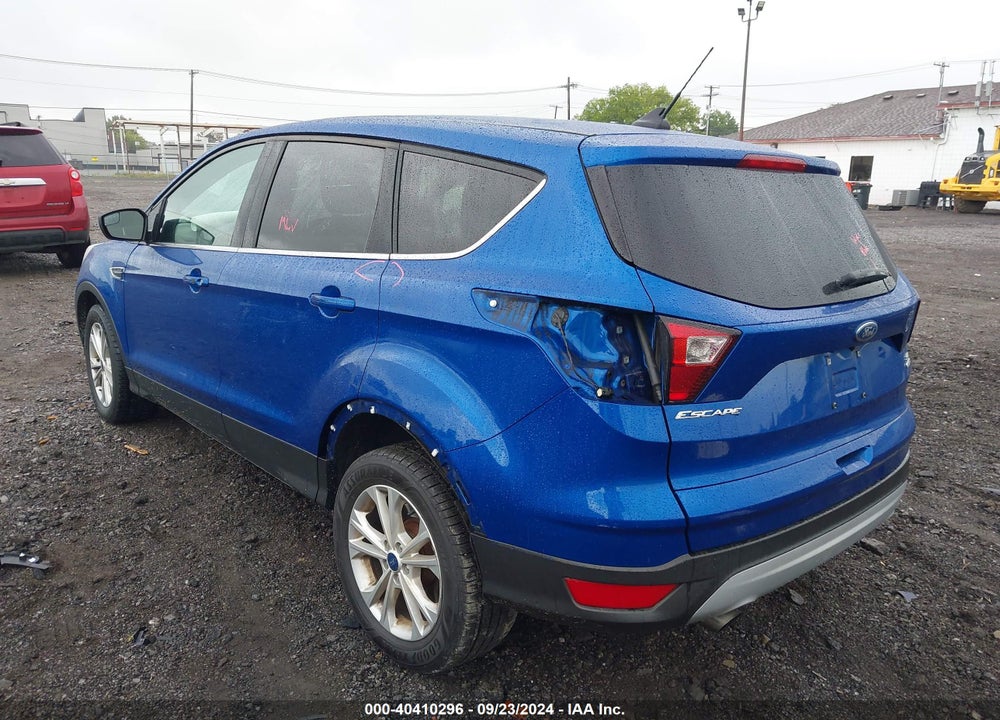 2019 FORD ESCAPE SE VIN: 1FMCU9GD2KUA03066