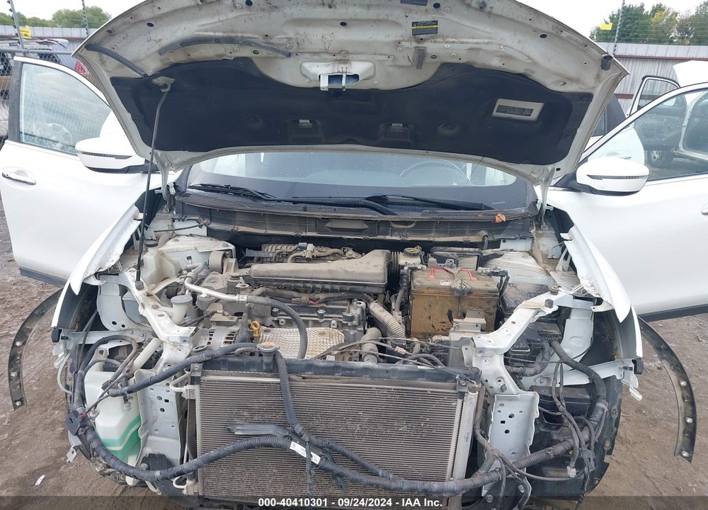 2017 NISSAN ROGUE SV VIN: KNMAT2MV6HP545068