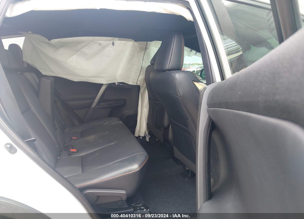 2017 TOYOTA RAV4 SE VIN: 2T3NFREV5HW339518