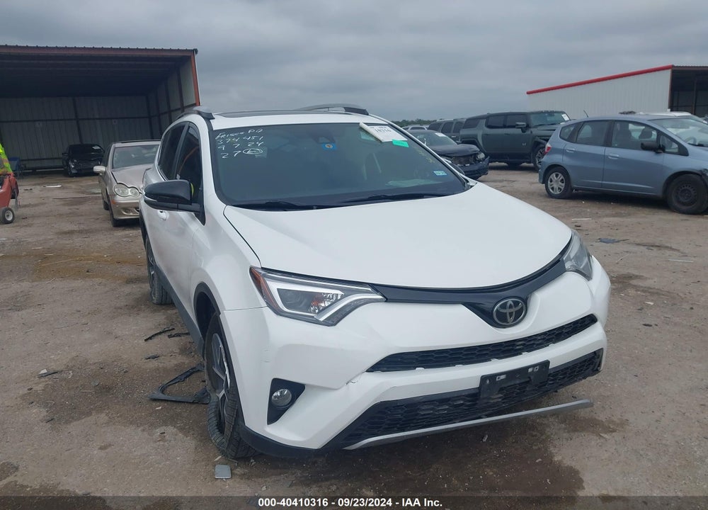 2017 TOYOTA RAV4 SE VIN: 2T3NFREV5HW339518