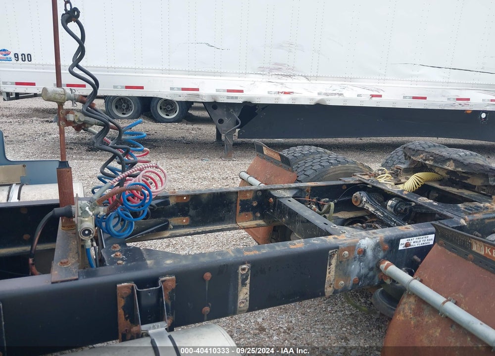 1992 KENWORTH CONSTRUCTION T600 VIN: 1XKADB9X1NS572859