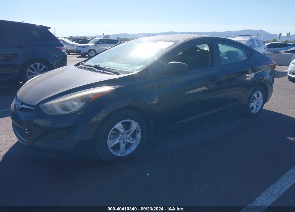 2015 HYUNDAI ELANTRA SE VIN: 5NPDH4AE3FH647645