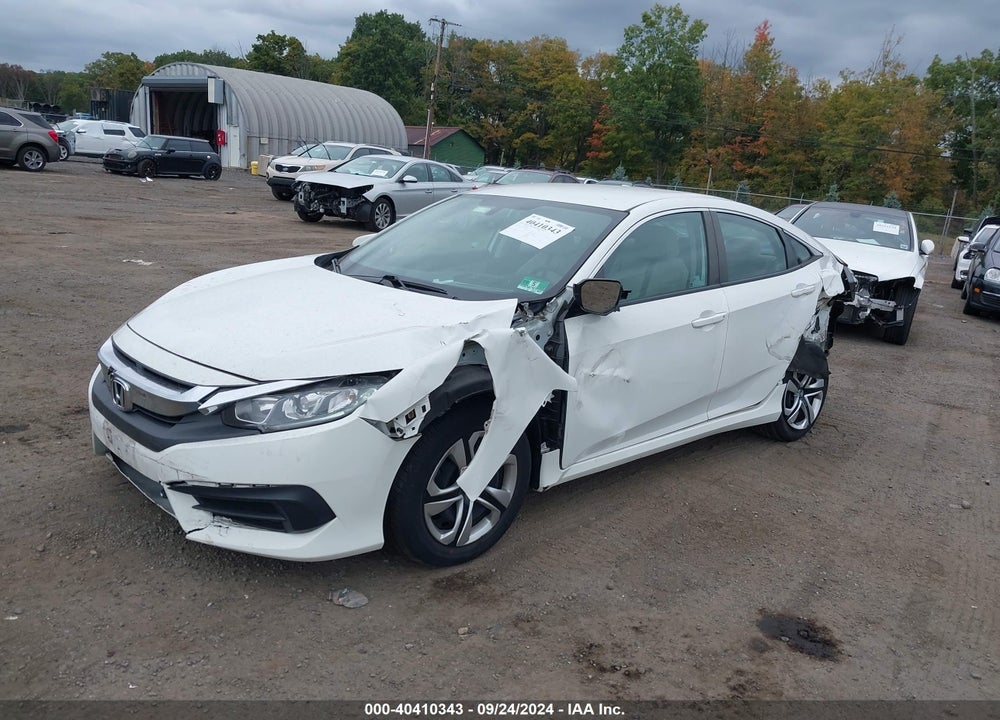 2018 HONDA CIVIC LX VIN: 2HGFC2F5XJH558078