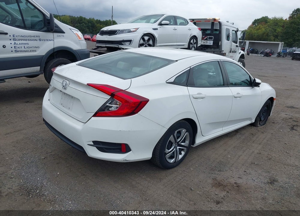 2018 HONDA CIVIC LX VIN: 2HGFC2F5XJH558078