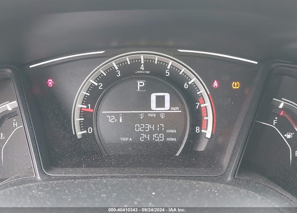 2018 HONDA CIVIC LX VIN: 2HGFC2F5XJH558078