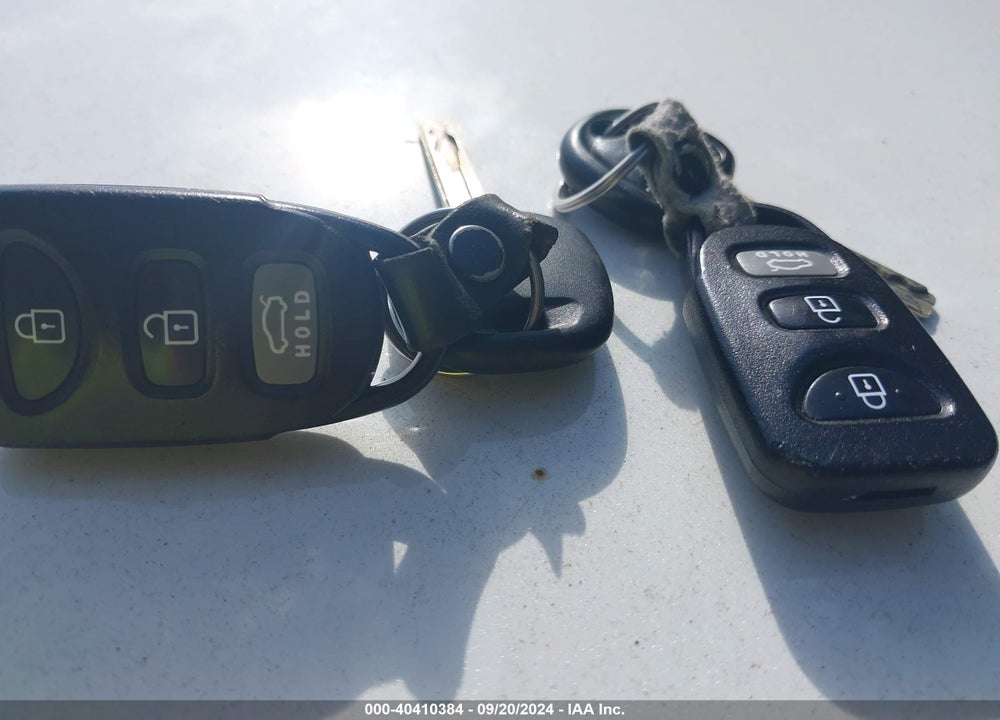 2013 HYUNDAI SONATA GLS VIN: 5NPEB4AC5DH777184