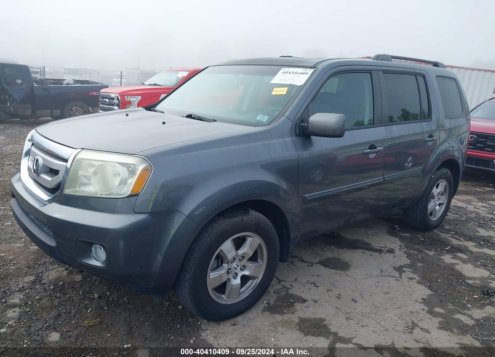 2011 HONDA PILOT EX-L VIN: 5FNYF4H5XBB062700