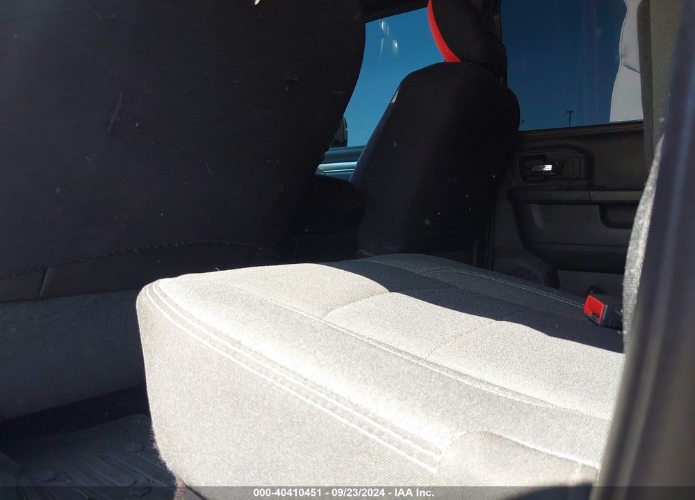 2022 RAM 1500 CLASSIC WARLOCK QUAD CAB 4X2 6'4 BOX VIN: 1C6RR6GG6NS148157