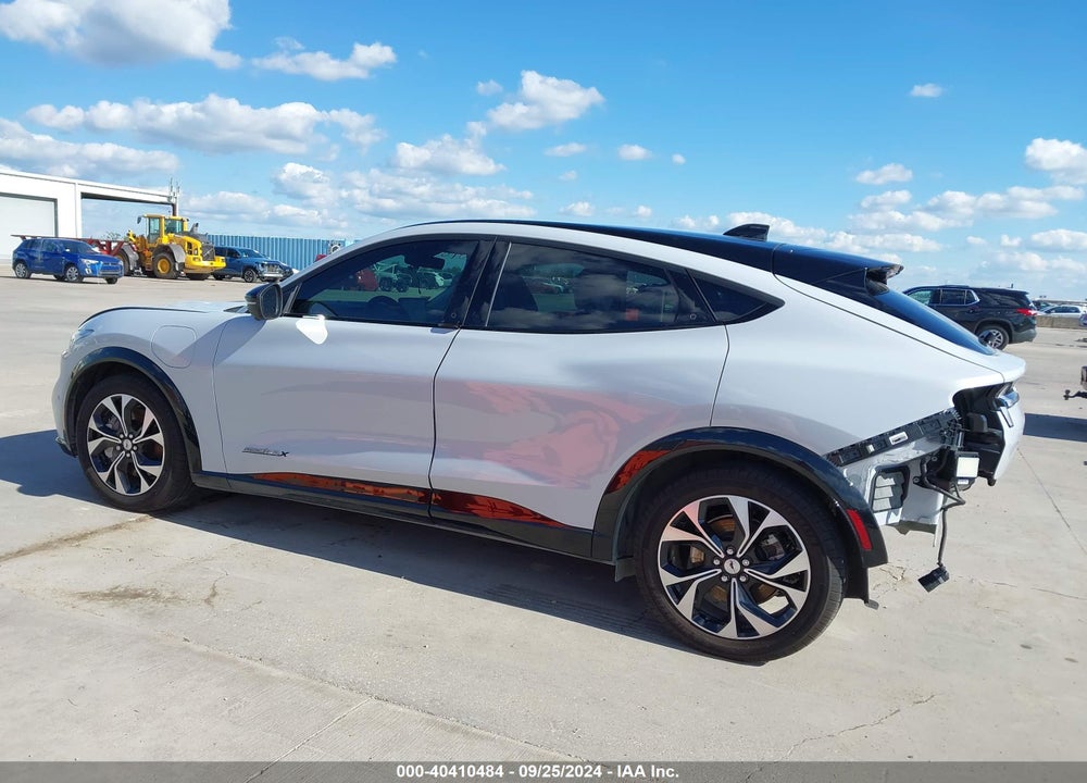 2022 FORD MUSTANG MACH-E PREMIUM VIN: 3FMTK3SU3NMA23779