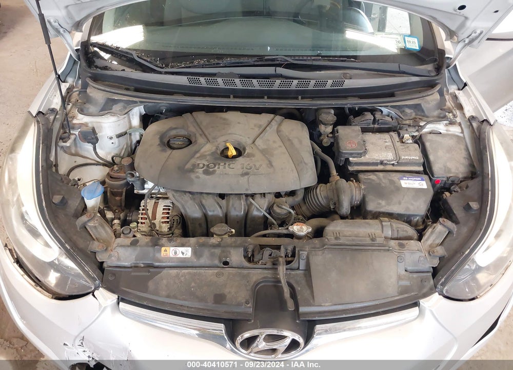 2015 HYUNDAI ELANTRA VIN: KMHDH4AE9FU236235
