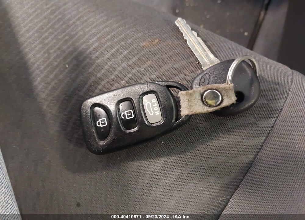 2015 HYUNDAI ELANTRA VIN: KMHDH4AE9FU236235