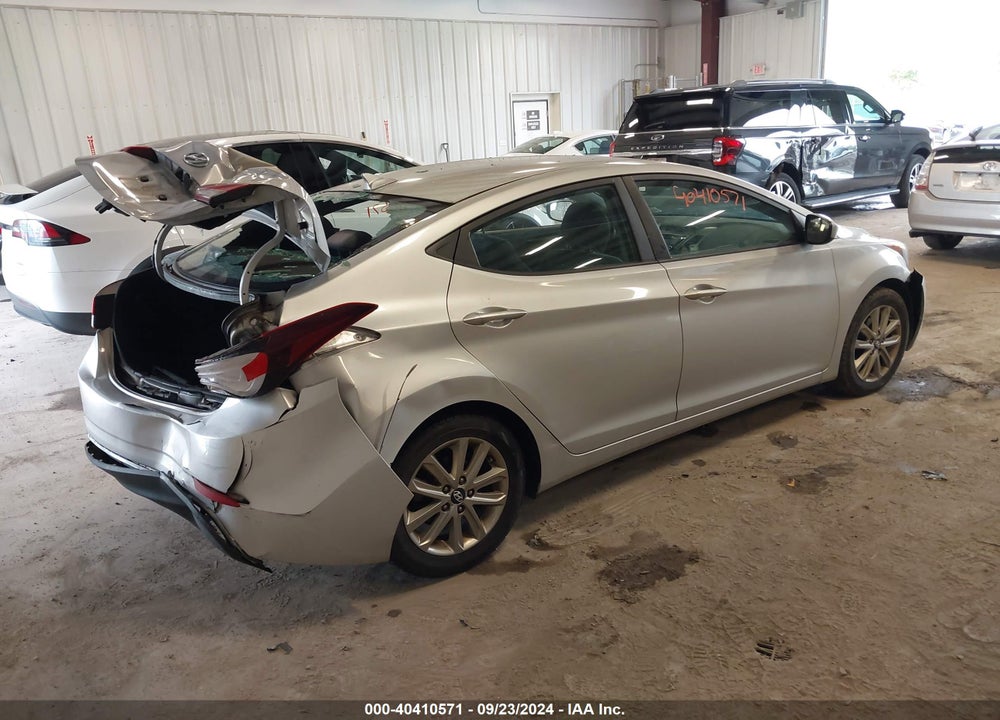 2015 HYUNDAI ELANTRA VIN: KMHDH4AE9FU236235