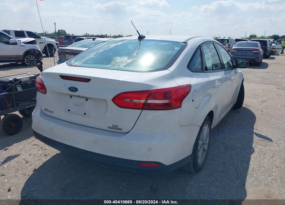 2015 FORD FOCUS SE VIN: 1FADP3F26FL296064