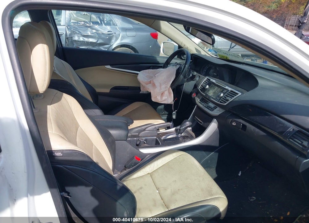2015 HONDA ACCORD EX-L V-6 VIN: 1HGCT2B80FA000362