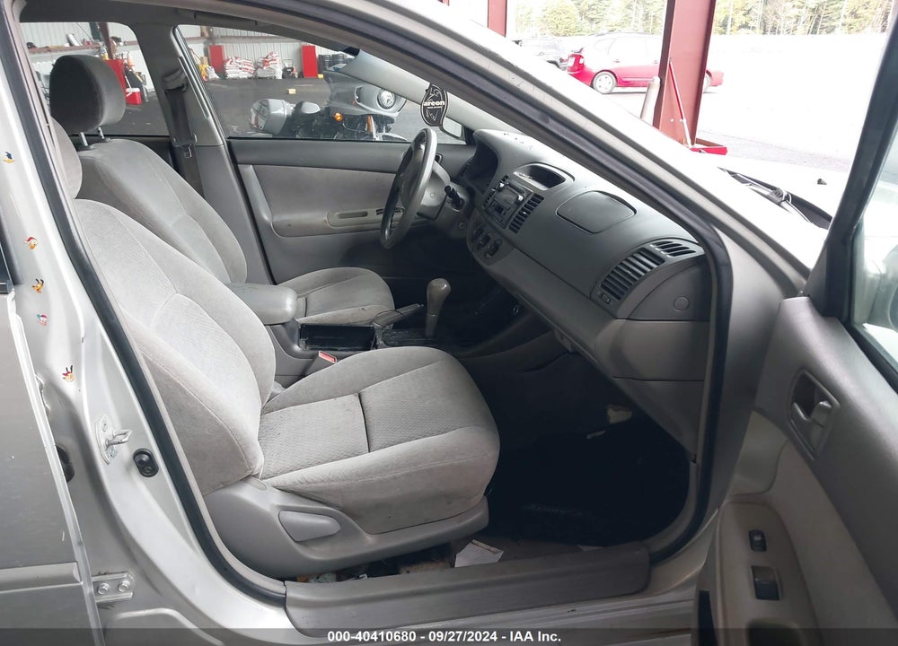 2002 TOYOTA CAMRY LE VIN: 4T1BE32K12U551362