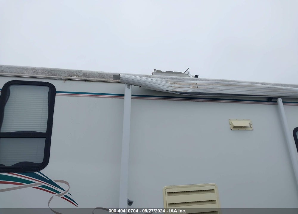 1999 FORD F550 SUPER DUTY STRIPPED CHASS VIN: 3FCNF53S7XJA05770