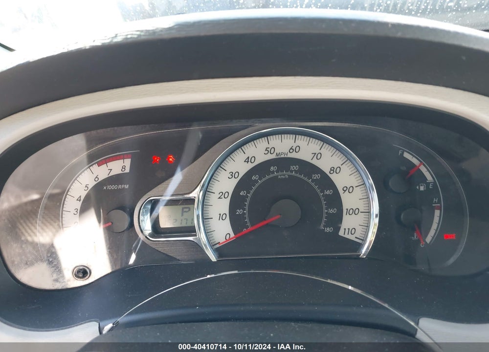 2011 TOYOTA SIENNA SE VIN: 5TDXK3DCXBS044277