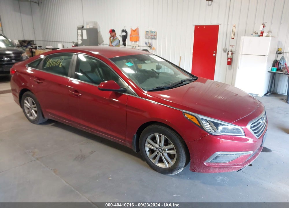 2015 HYUNDAI SONATA SE VIN: 5NPE24AF1FH202464