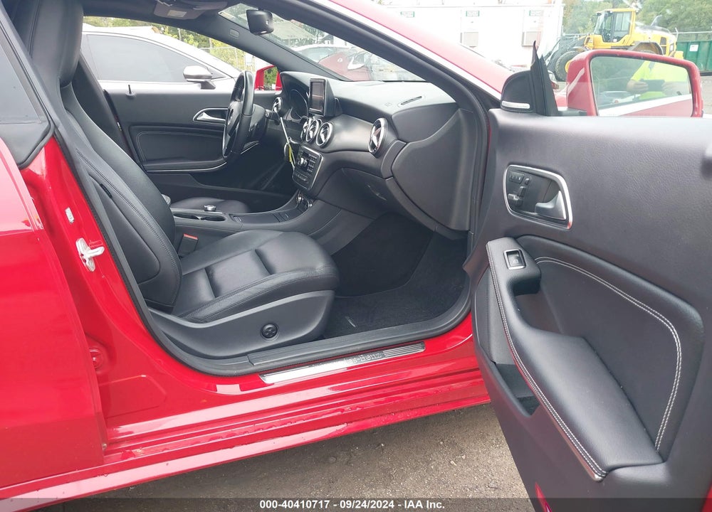 2014 MERCEDES-BENZ CLA 250 VIN: WDDSJ4EB3EN055422