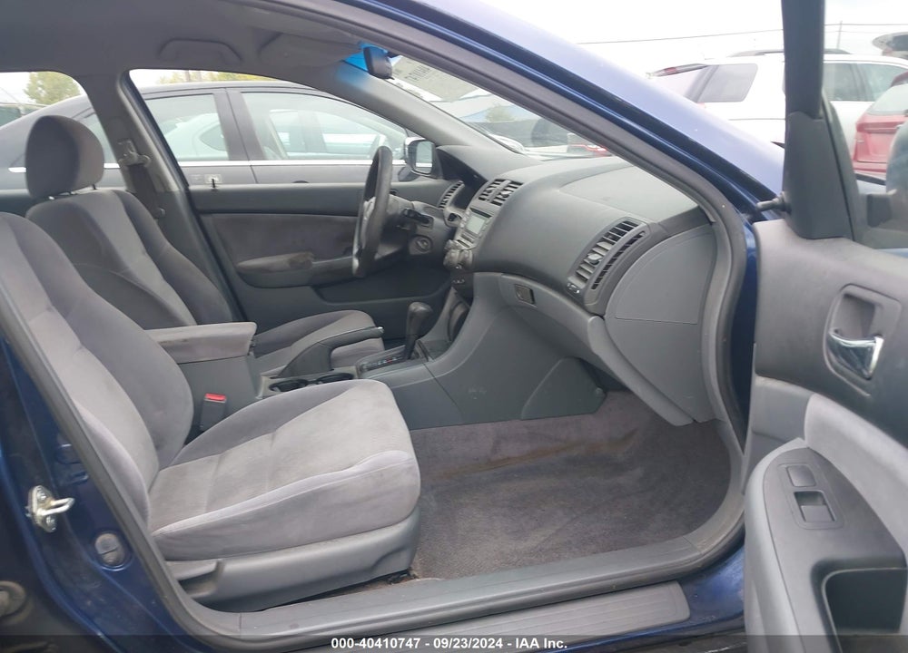 2003 HONDA ACCORD 2.4 DX VIN: JHMCM56193C050704