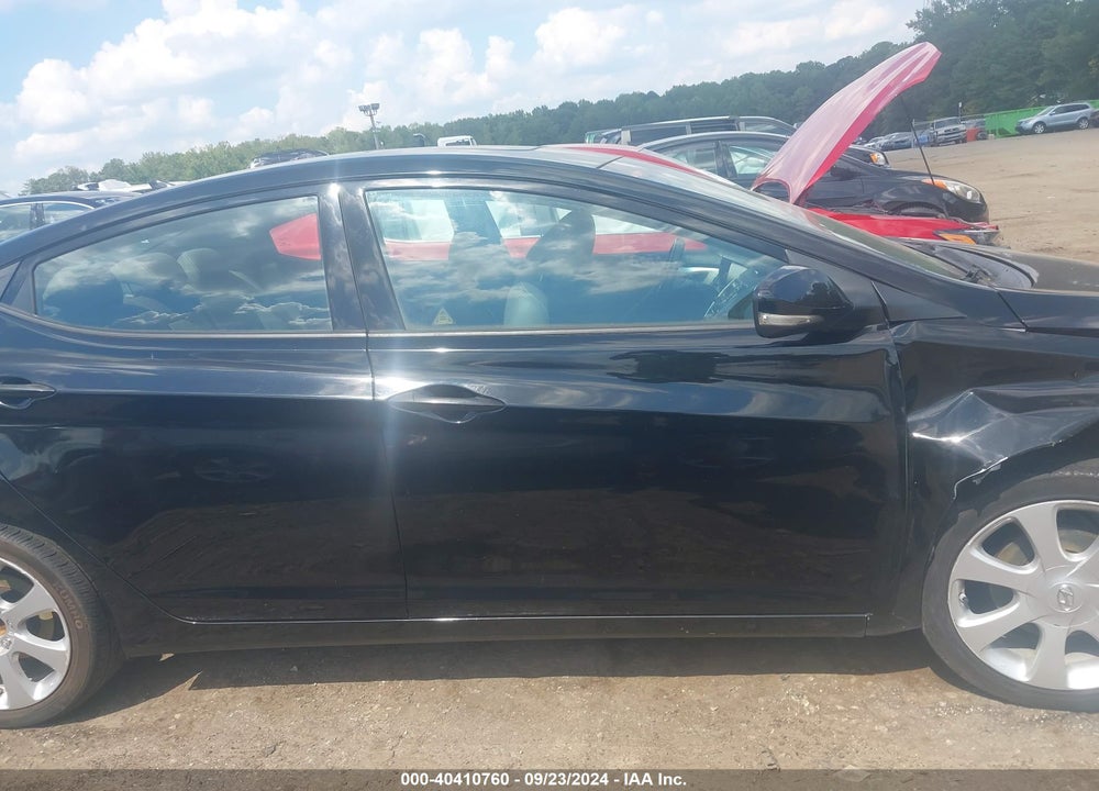 2013 HYUNDAI ELANTRA VIN: KMHDH4AE4DU834522