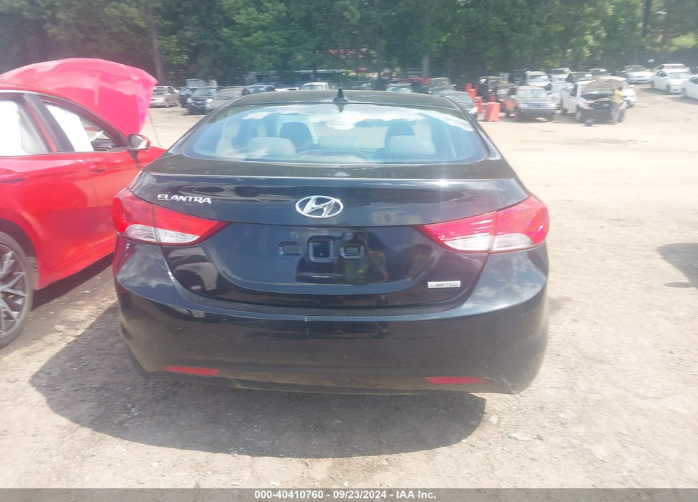 2013 HYUNDAI ELANTRA VIN: KMHDH4AE4DU834522