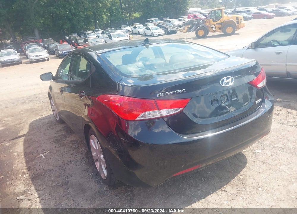 2013 HYUNDAI ELANTRA VIN: KMHDH4AE4DU834522